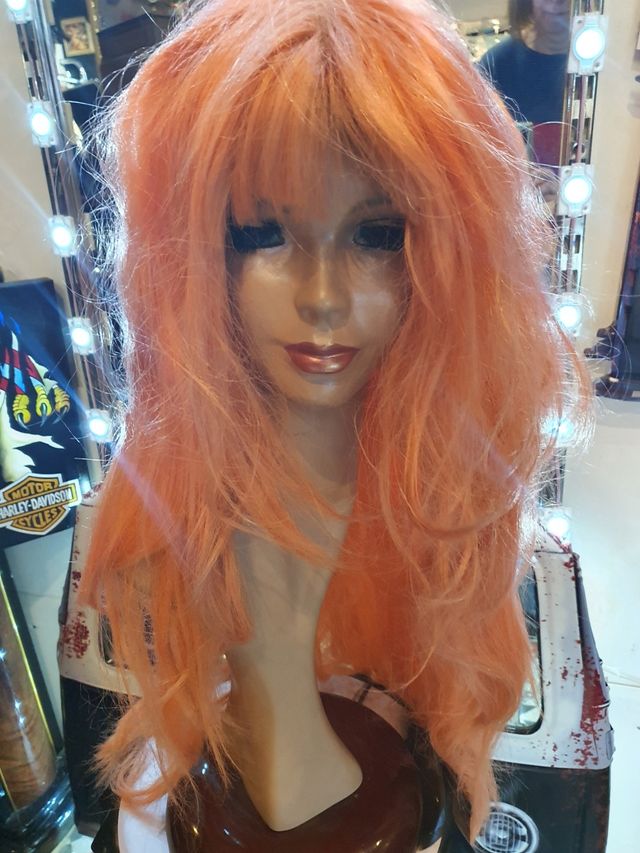 Parrucca lunga arancione