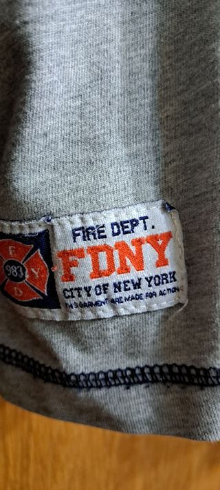 Felpa leggera con cappuccio