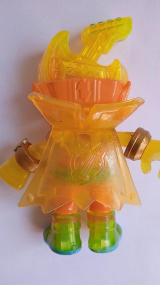 Muñecos Superthings