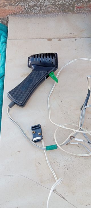 Transformador de Scalextric y 2 mandos de coches