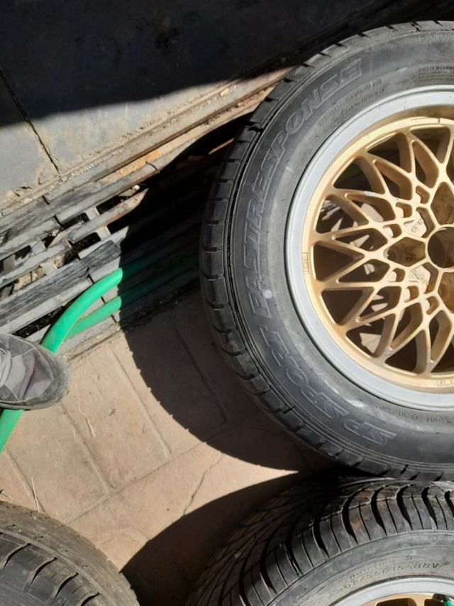 Porsche 924 llantas 15 et19 EXIP 156177