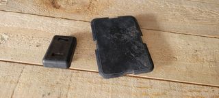 Tapa vano motor mas tope bateria  clio