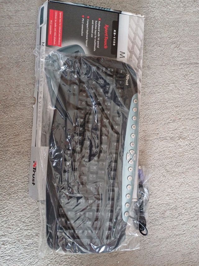 Teclado ordenador ps/2- pc