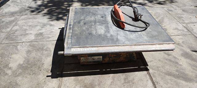 Maquina de corte construcción