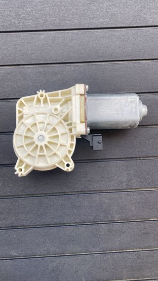 MOTOR ELEVALUNAS DELANTERO SAAB 93