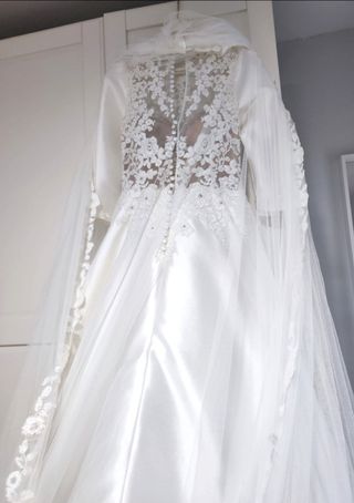 SIN ESTRENAR Pronovias