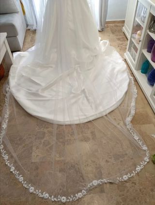 SIN ESTRENAR Pronovias