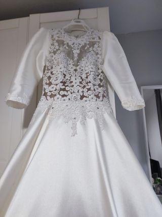 SIN ESTRENAR Pronovias