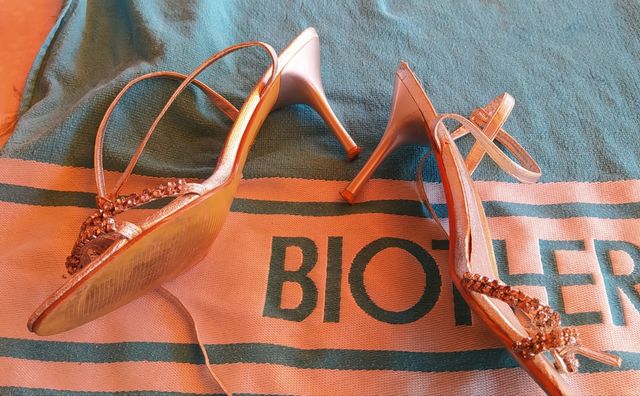 Sandalias de tacón en plata y strass