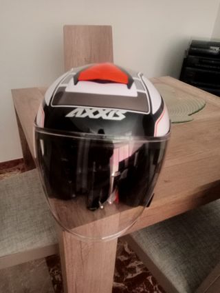 Casco total mente nuevo es taya L