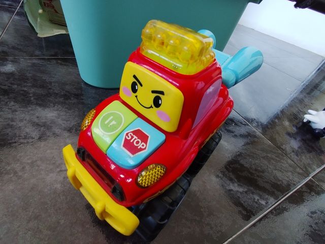 Coche tuc tuc grande