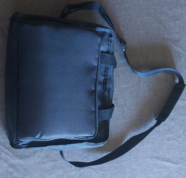 Bolsa transporte tablet o portátil