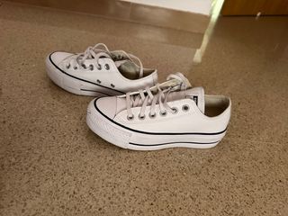 Converse plataforma piel blancas