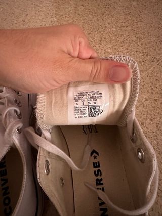 Converse plataforma piel blancas