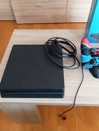 PS4 Slim 1tb (cambio por un iPhone 12 o +)