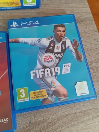 PS4 Slim 1tb (cambio por un iPhone 12 o +)