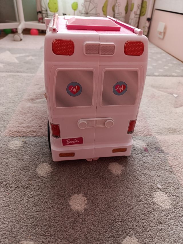 Ambulanza Barbie