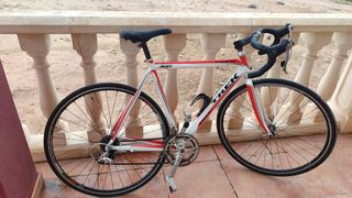 Bicicleta carretera para rodillo