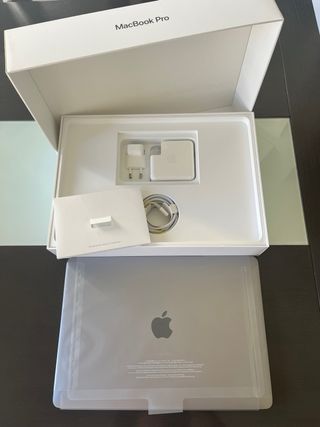 MacBook Pro 13” - Gris espacial