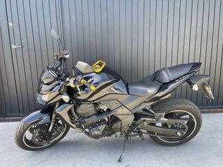 Kawasaki Z750 año 2010
