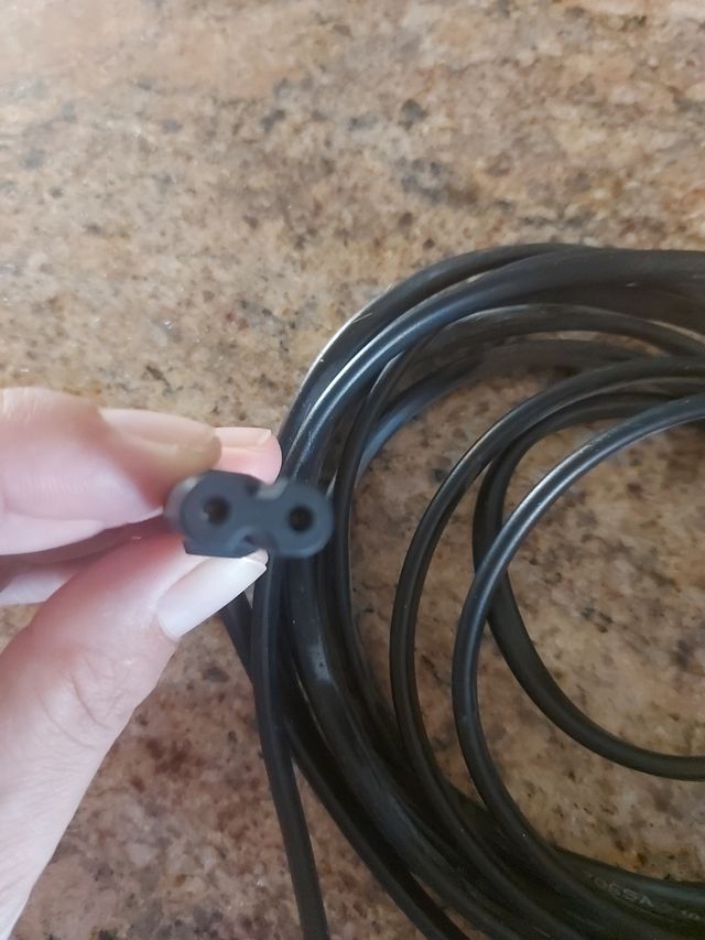 Cable de carga para irrigador