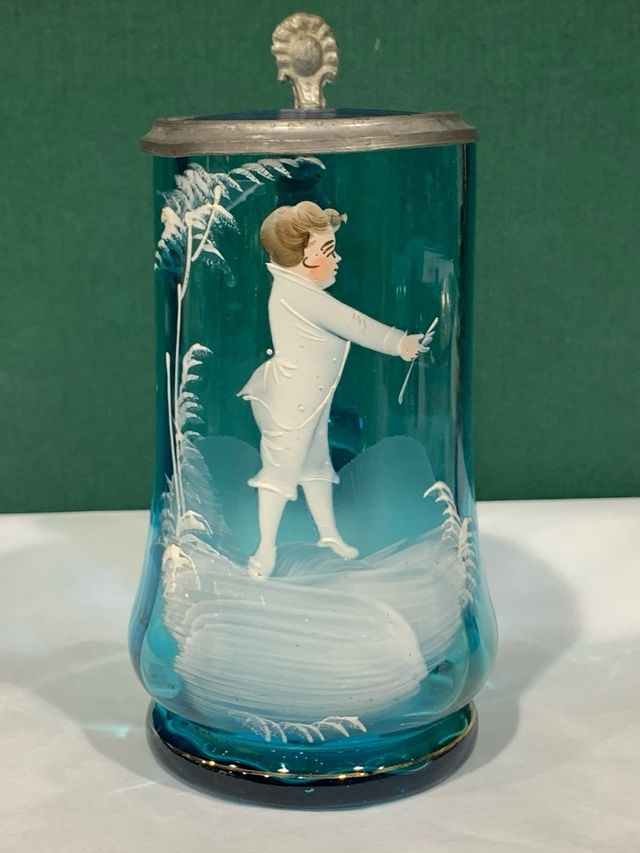 Jarra de vidrio de uranio “Mary Gregory”