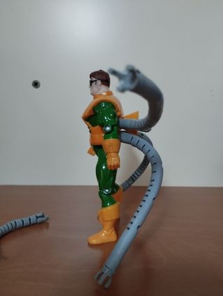 Figura Dr. OCTOPUS 1994