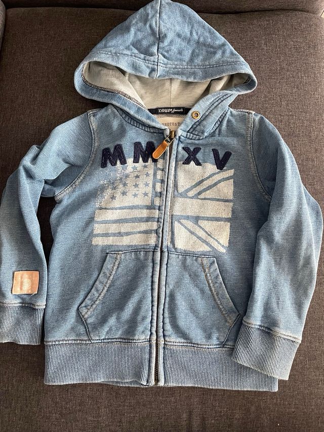 Sudadera de la marca Brotes talla 4 años