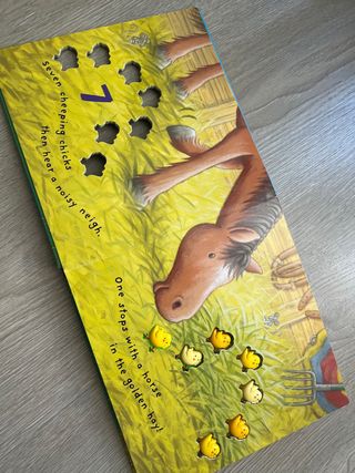 Cuento Ten Chirpy Chicks con PopUp (en inglés)