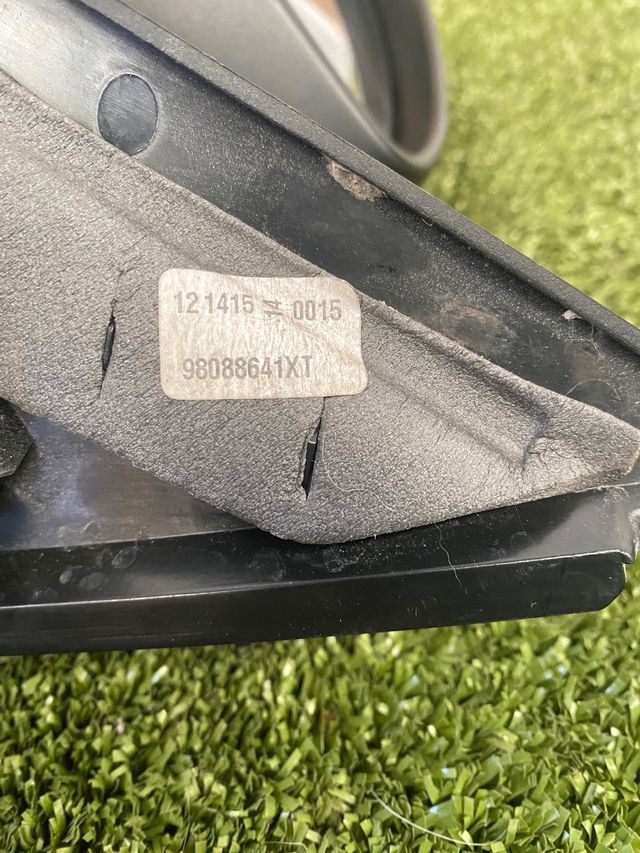 Reteovisor izquierdo Peugeot 308 98088641XT