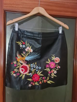 Conjunto falda y blusa