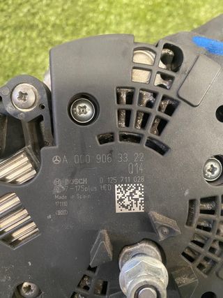 Alternador Mercedes A000 906 33 22