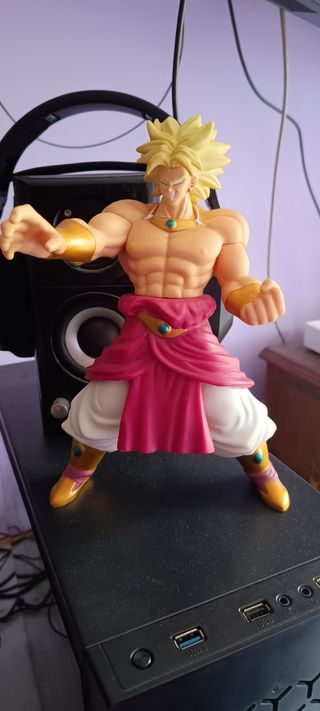 Figura Broly