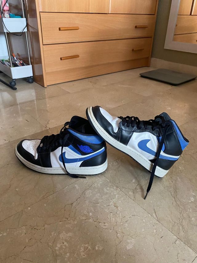 ZAPATILLAS NIKE AIR JORDAN RETRO 1 MID