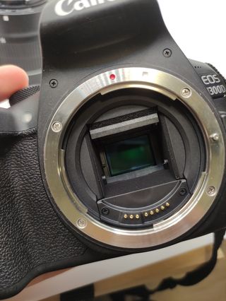 Camara canon reflex 1300D