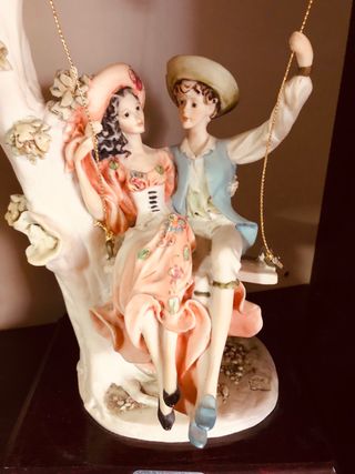 Statuina Valentino 40x20 finemente decorata