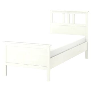 Cama Hemnes y base tapizada
