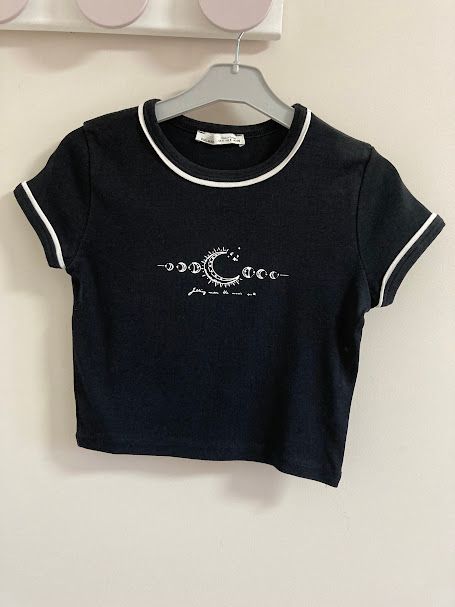 Camiseta manga corta negra luna