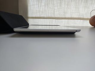 iPad Modelo A1893 + Apple Pencil