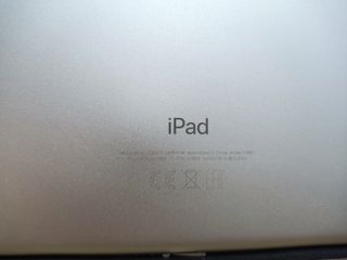 iPad Modelo A1893 + Apple Pencil