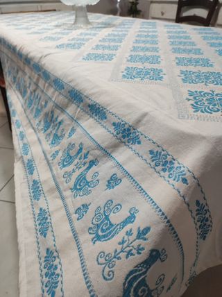 Tovaglia  pavoncelle artigianato sardo