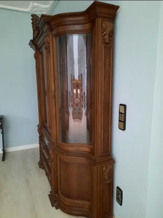 Mueble aparador vitrina vajillero Chippendale