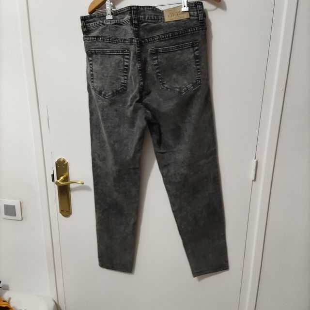 Calça jeans da marca Cortefiel tamanho 42