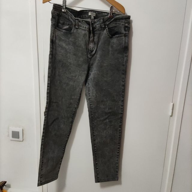 Calça jeans da marca Cortefiel tamanho 42