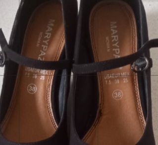 Zapatos de tacón Negro