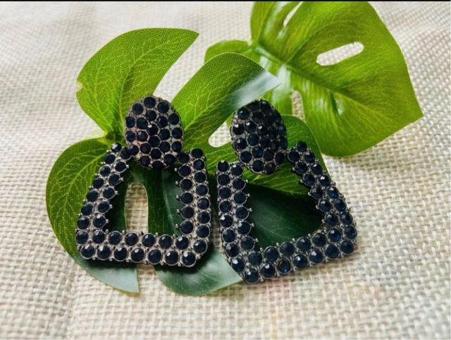 PRECIOSOS PENDIENTES DE FIESTA COLOR AZUL