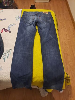 Pantalón Levi's 504