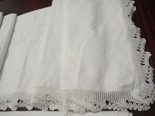 JUEGO DE SÁBANA BORDADA PUNTILLA TEJIDA