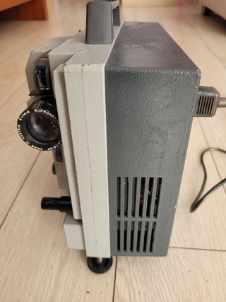 PROYECTOR SUPER 8