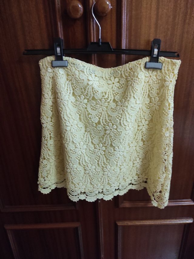 Falda encaje Zara